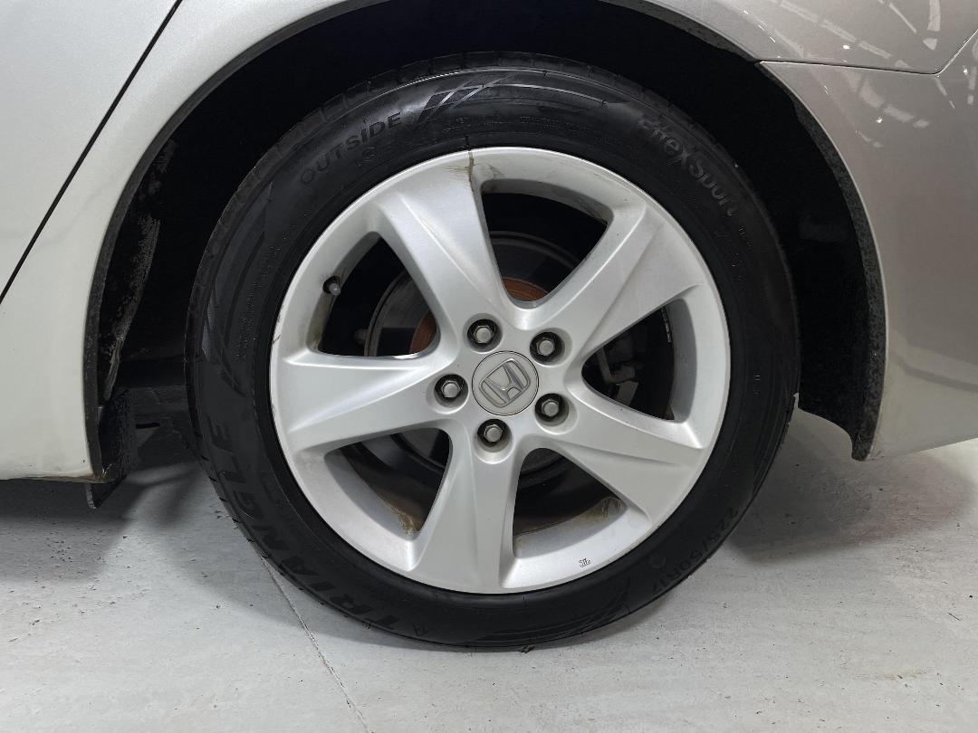 Photo '11' of Honda Accord