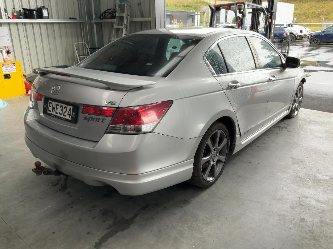 Photo '4' of Honda Accord V6L