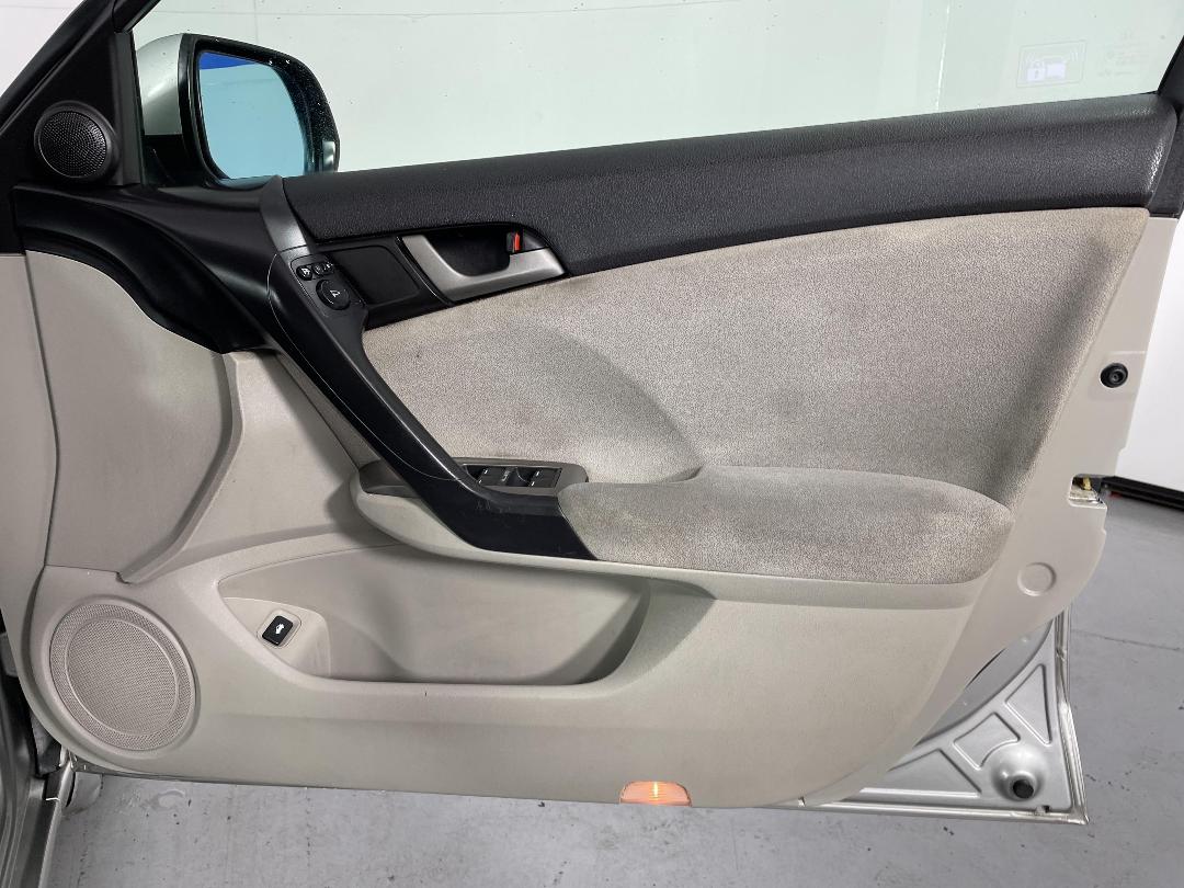 Photo '15' of Honda Accord