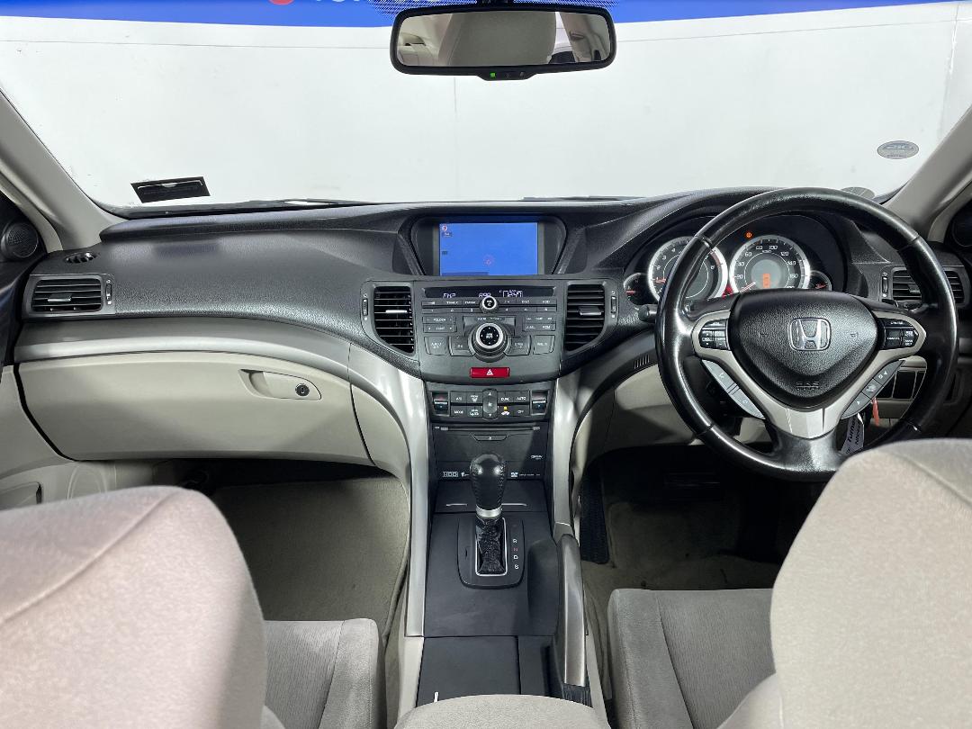 Photo '17' of Honda Accord