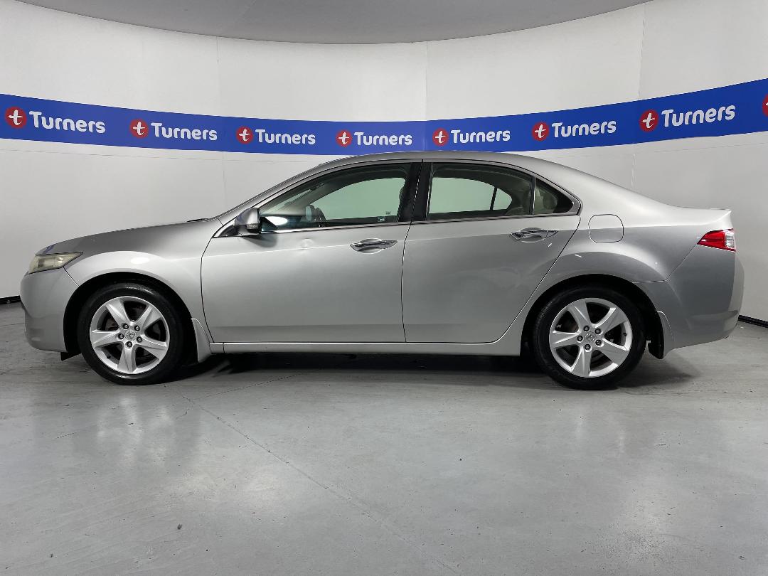 Photo '24' of Honda Accord