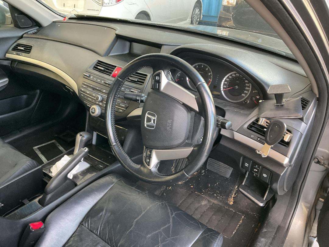 Photo '24' of Honda Accord V6L