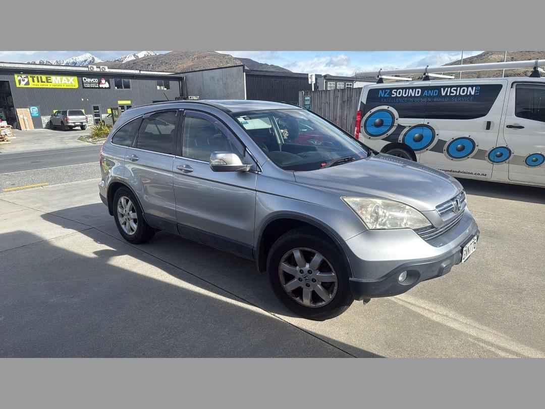 Photo '4' of Honda CRV Sport Photo '4' of Honda CRV Sport