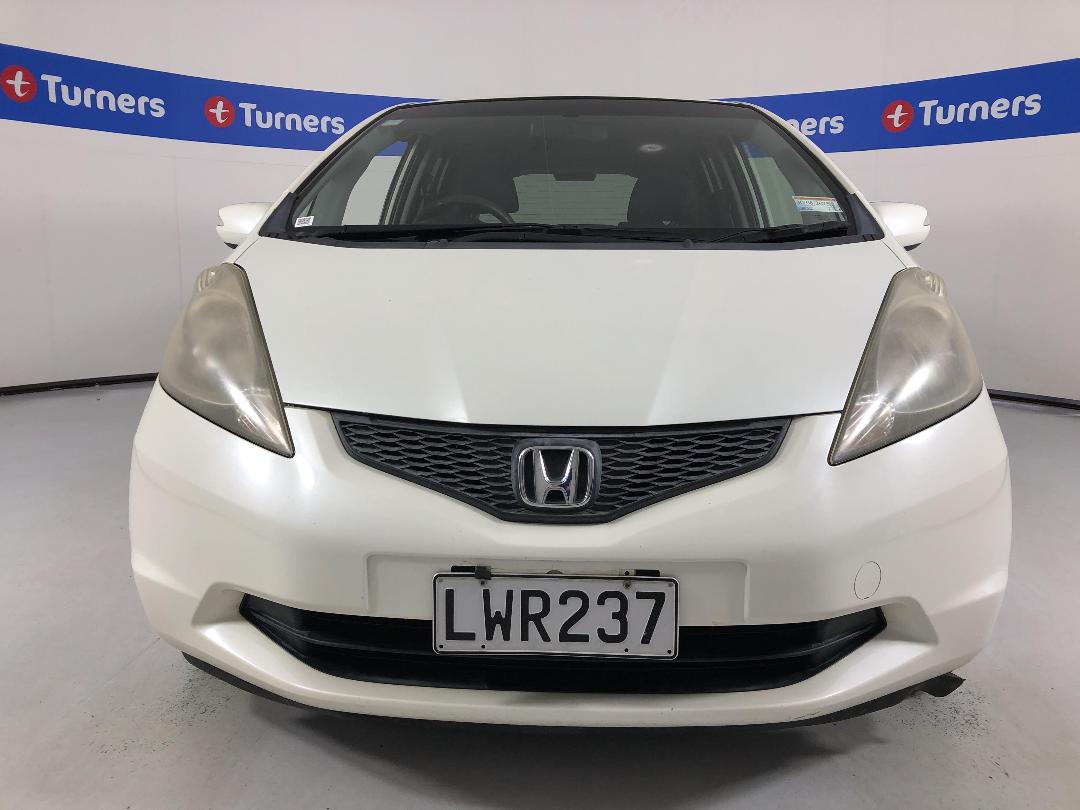 Photo '2' of Honda FIT Photo '2' of Honda FIT