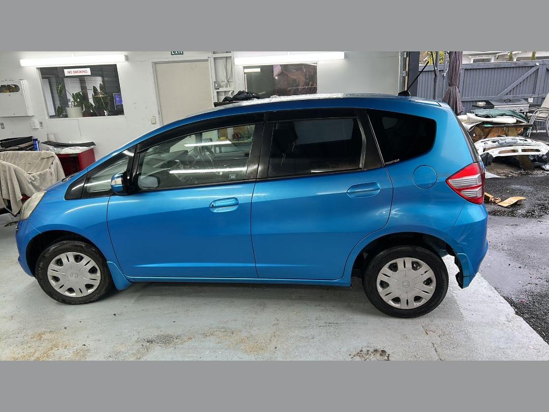 Photo '6' of Honda FIT Photo '6' of Honda FIT