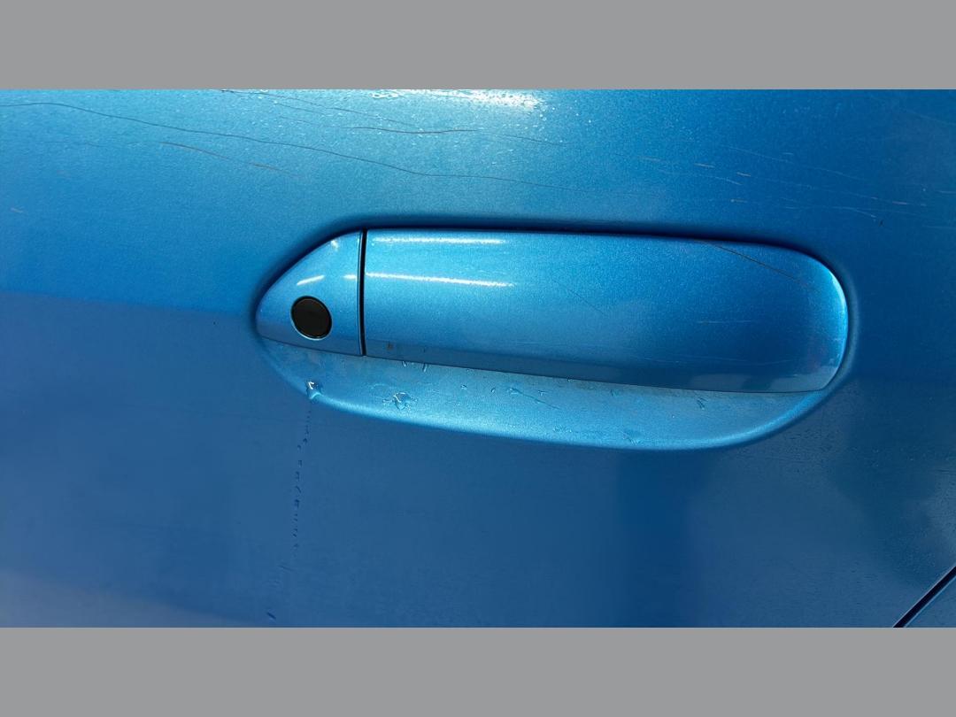 Photo '19' of Honda FIT Photo '19' of Honda FIT