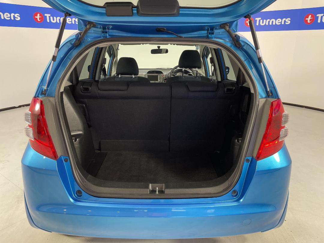 Photo '14' of Honda FIT