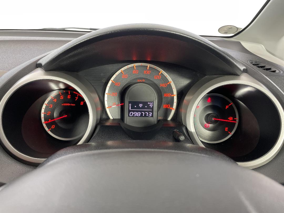 Photo '21' of Honda FIT