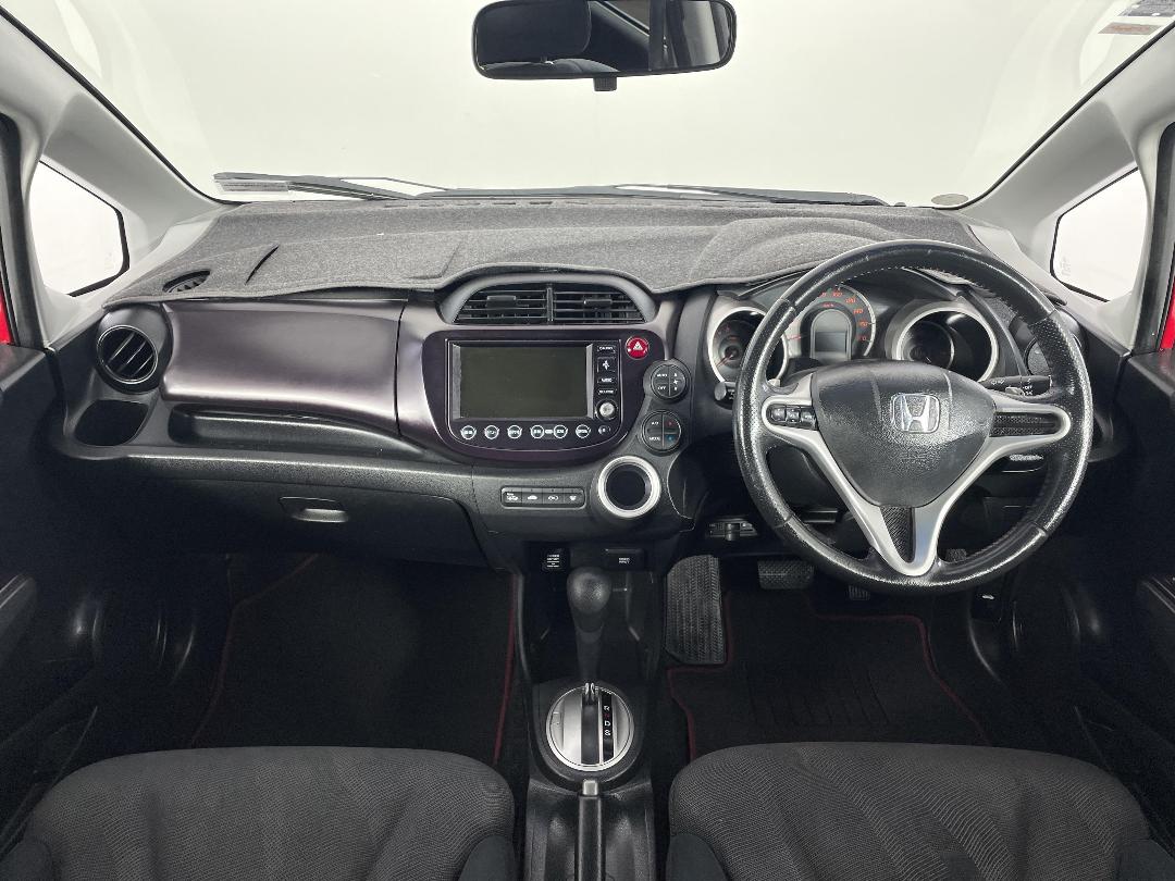 Photo '17' of Honda FIT