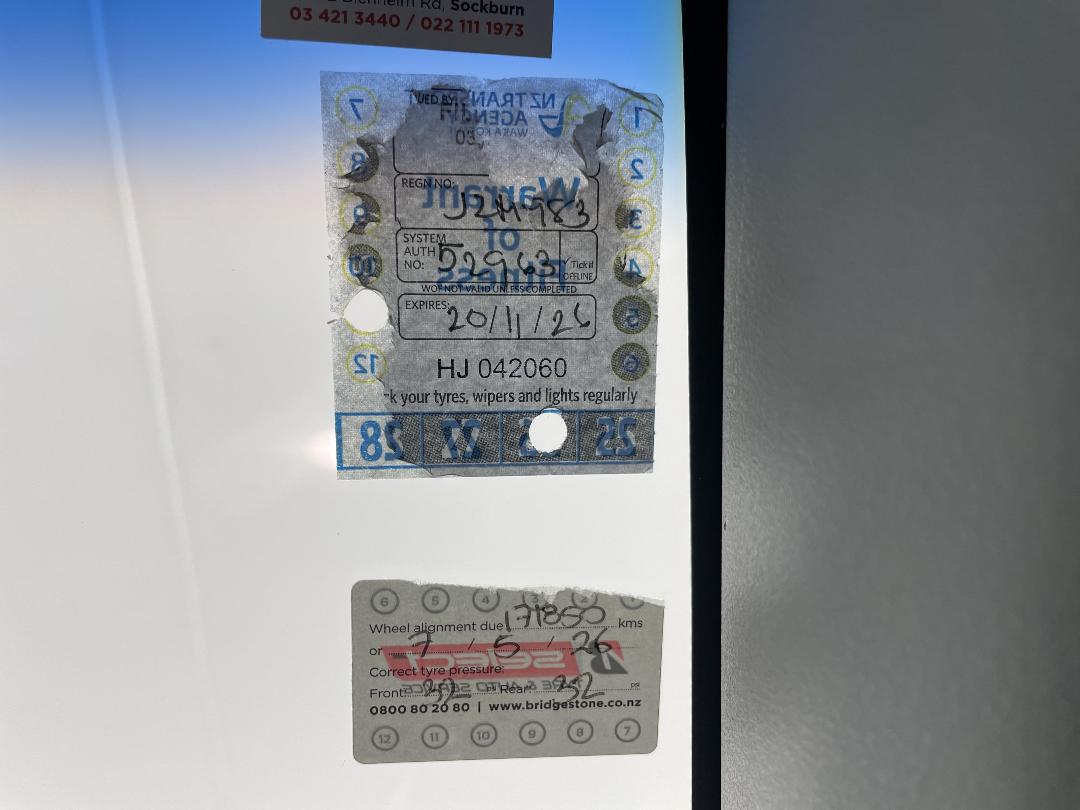 Photo '27' of Honda FIT