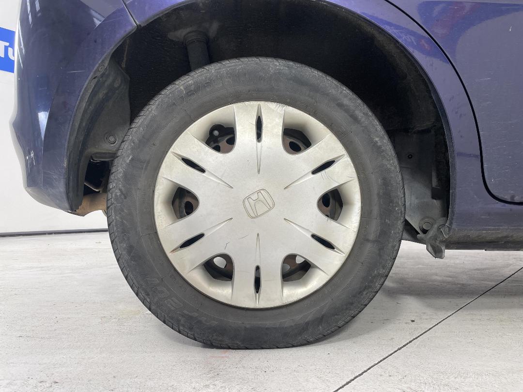 Photo '8' of Honda FIT