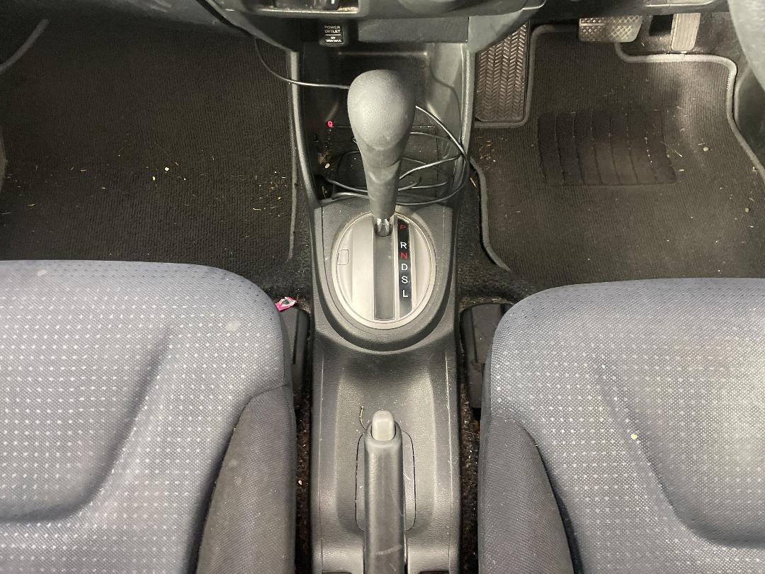 Photo '20' of Honda FIT