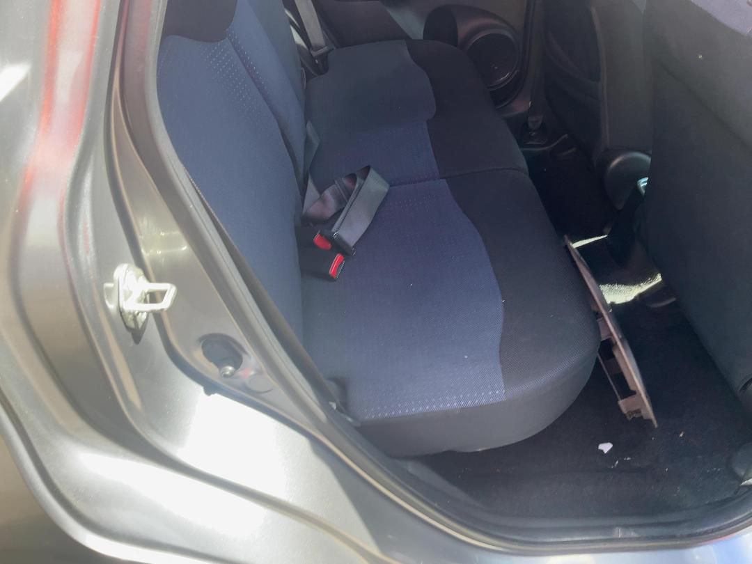 Photo '14' of Honda FIT