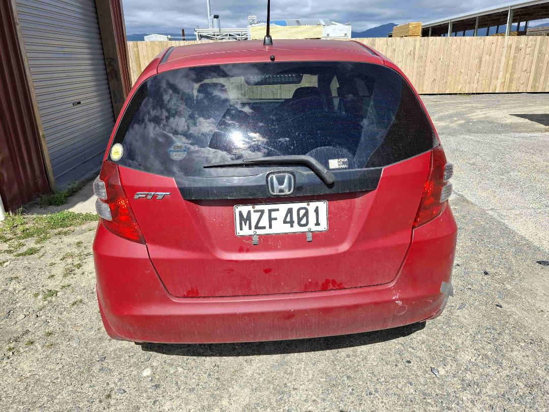 Photo '6' of Honda FIT