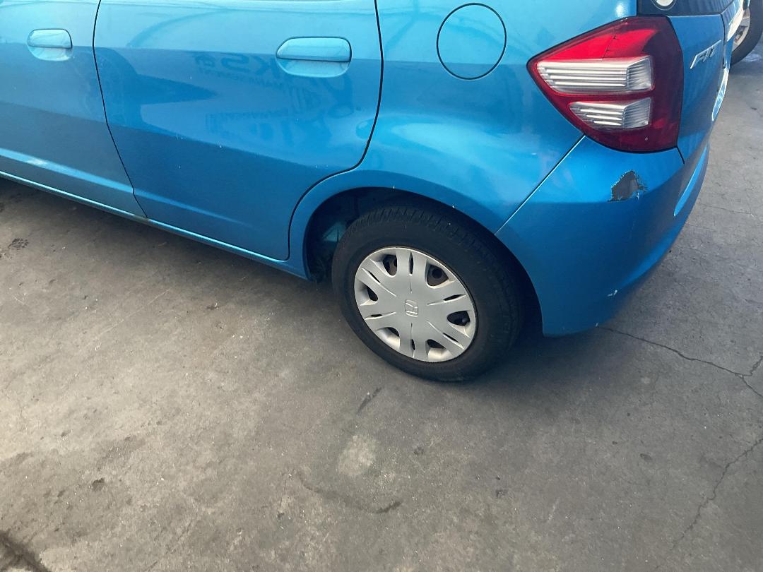 Photo '12' of Honda FIT