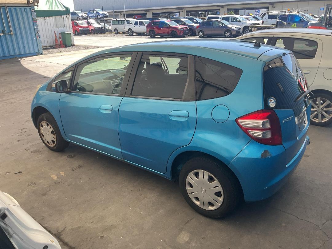 Photo '11' of Honda FIT