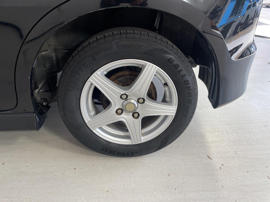 Photo '11' of Honda FIT