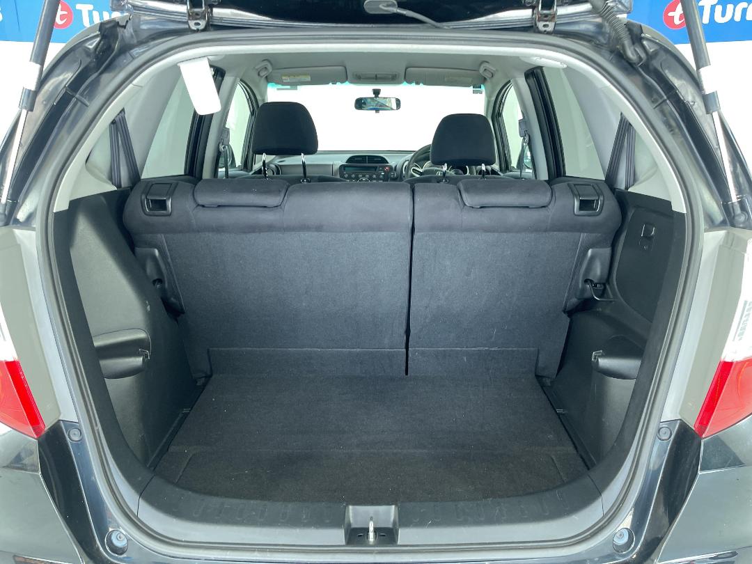 Photo '14' of Honda FIT