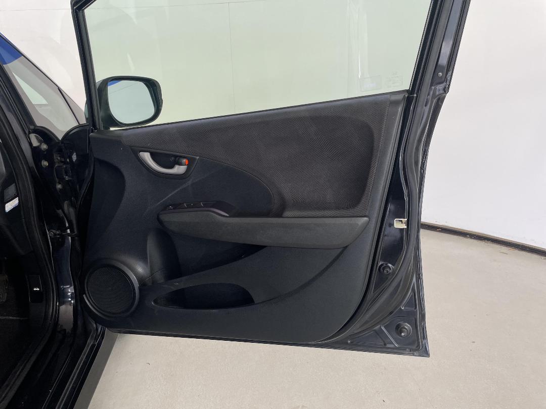 Photo '15' of Honda FIT