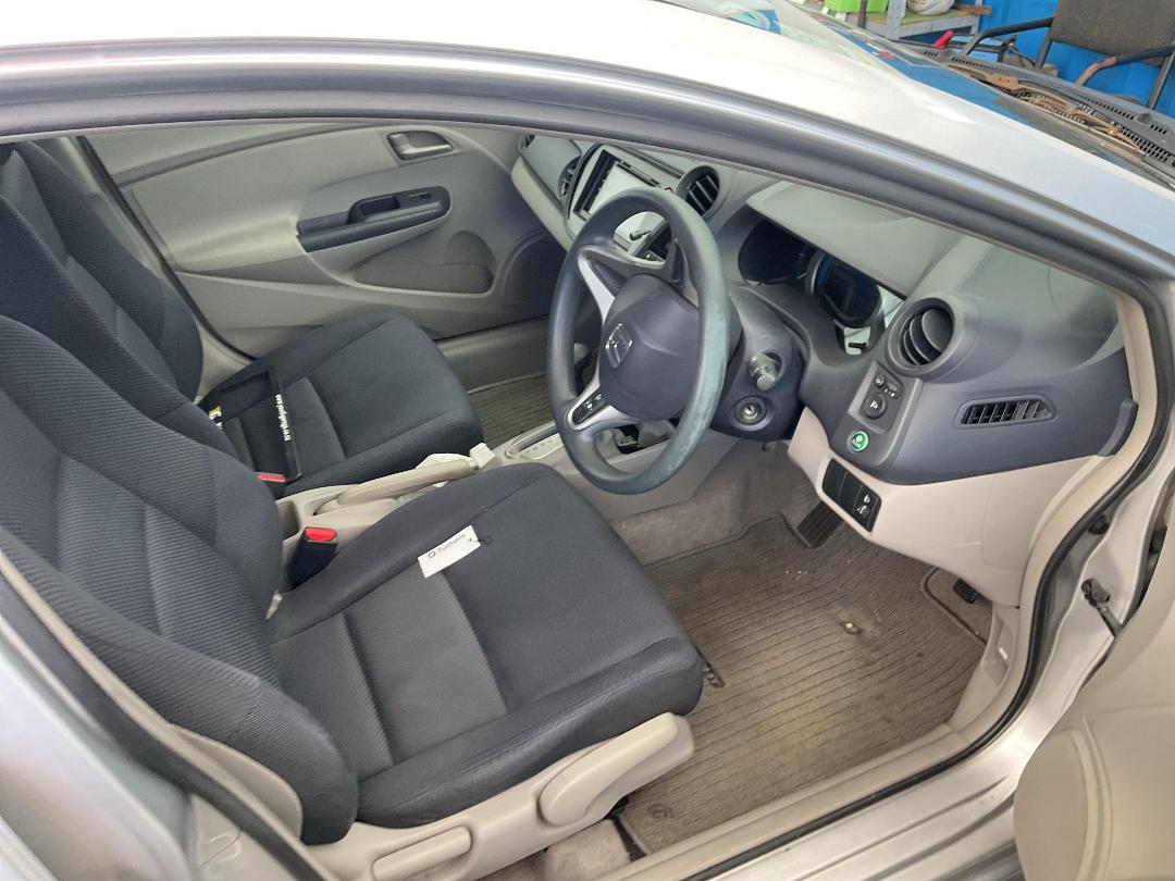 Photo '18' of Honda Insight