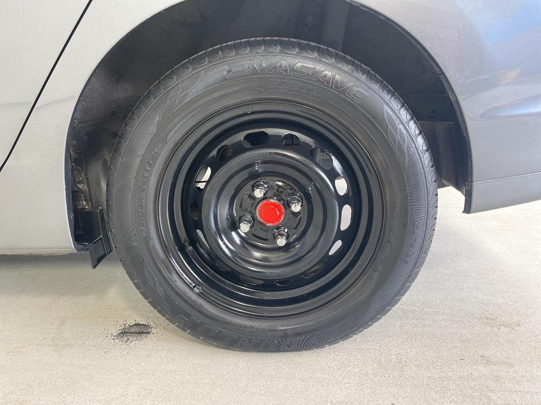 Photo '11' of Honda Insight Photo '11' of Honda Insight