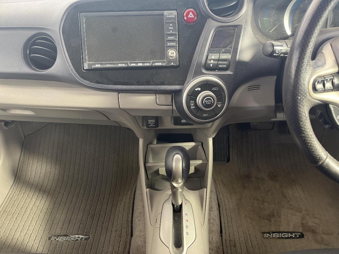 Photo '18' of Honda Insight Photo '18' of Honda Insight