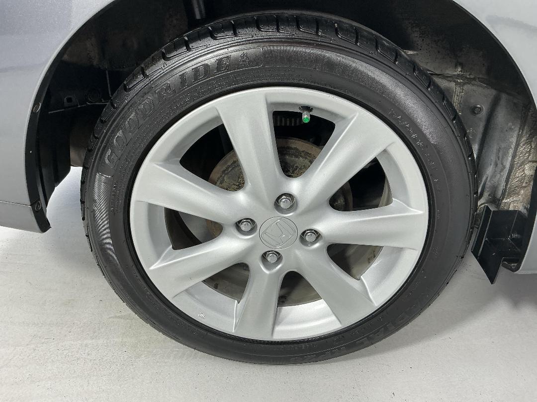 Photo '12' of Honda Insight