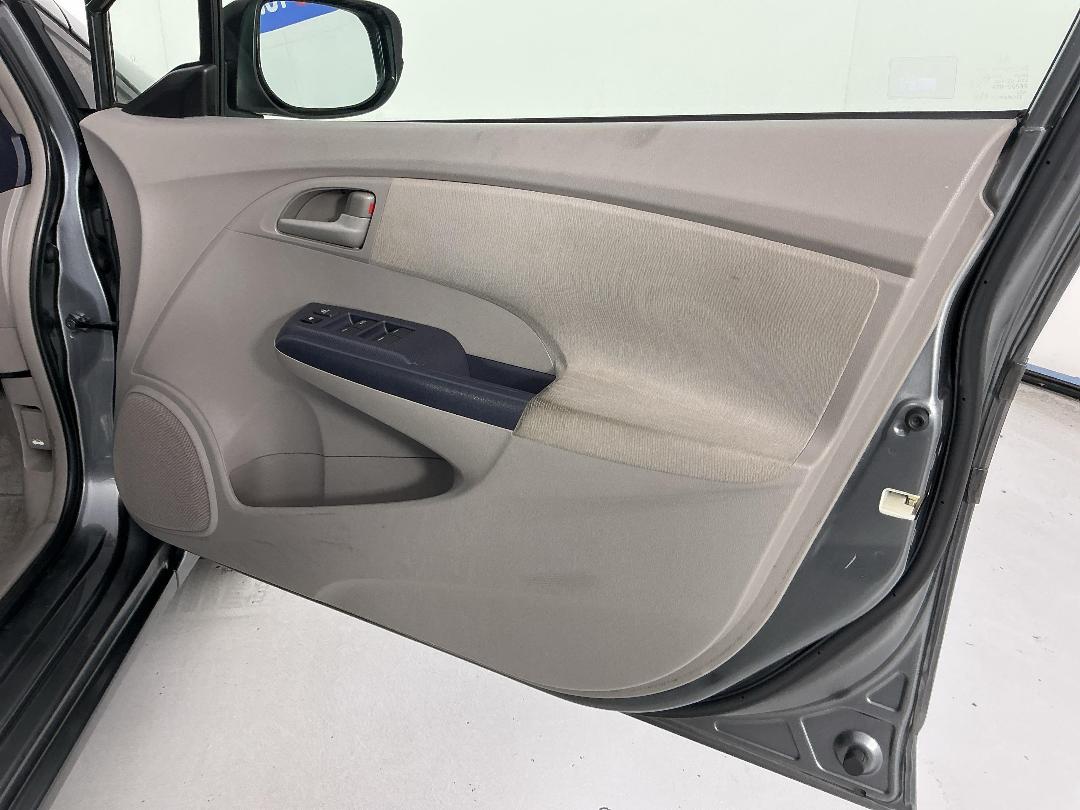 Photo '15' of Honda Insight