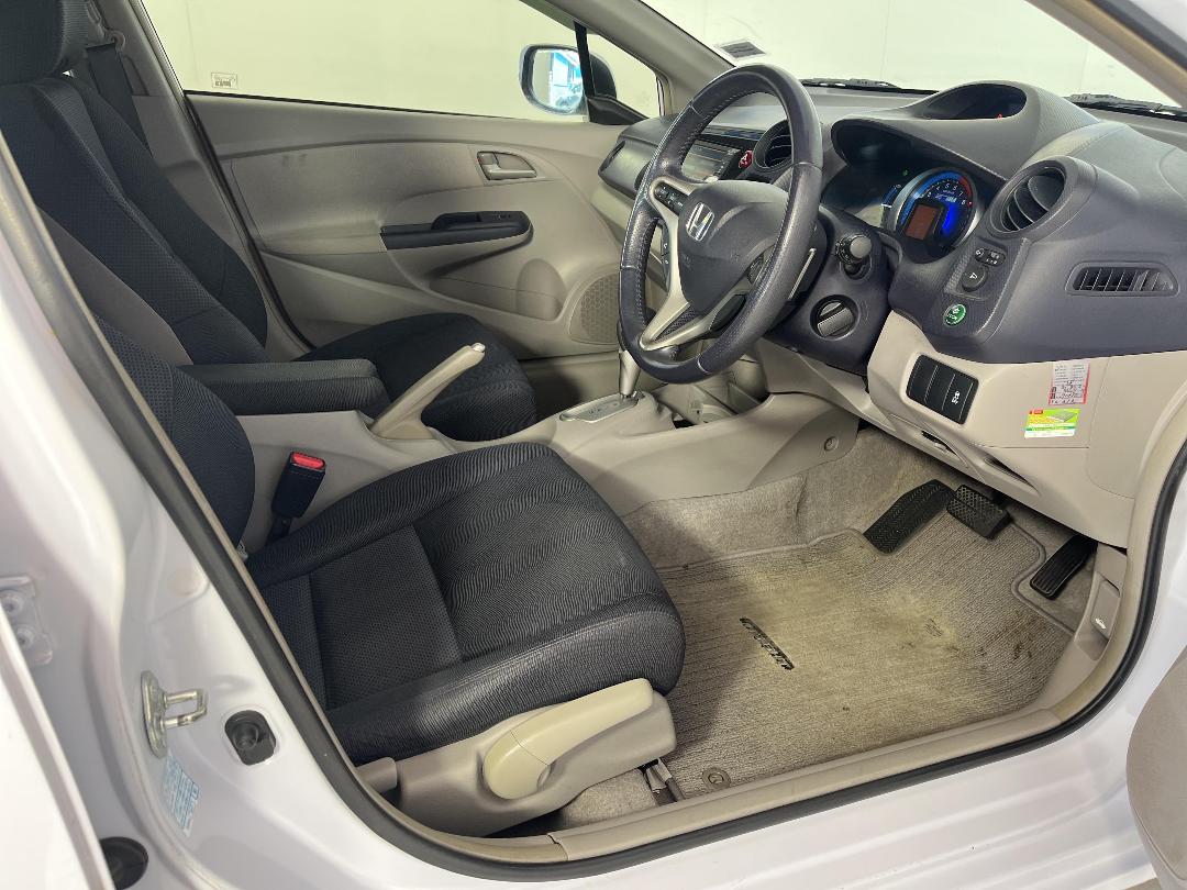 Photo '16' of Honda Insight