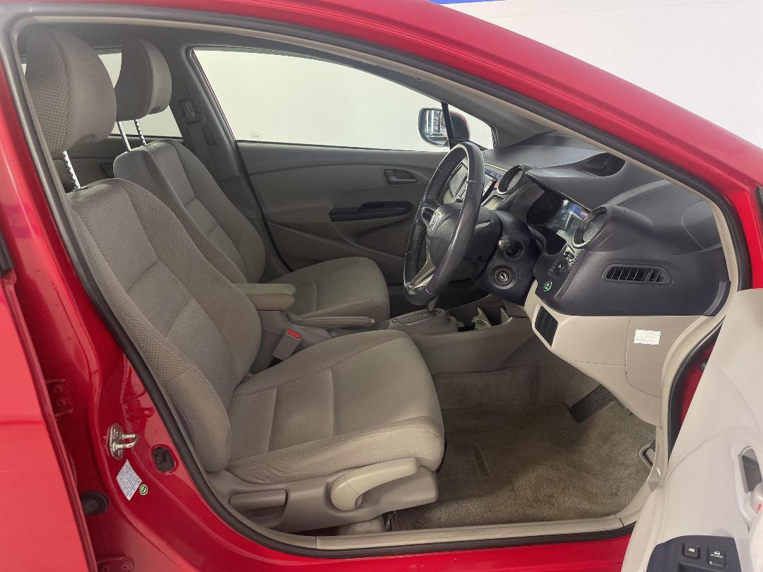 Photo '16' of Honda Insight