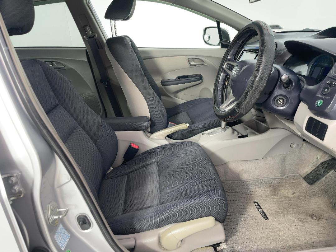 Photo '16' of Honda Insight