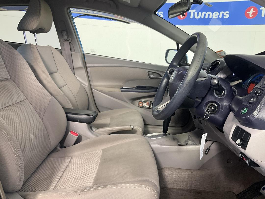 Photo '16' of Honda Insight