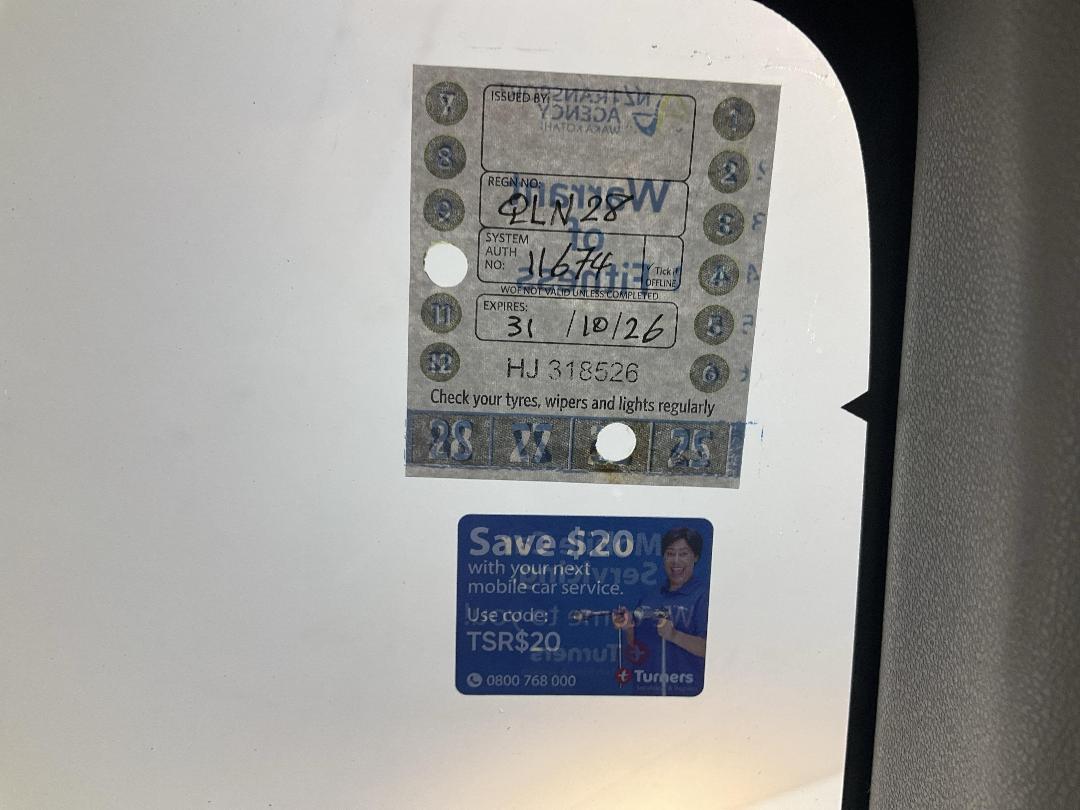 Photo '23' of Honda Insight