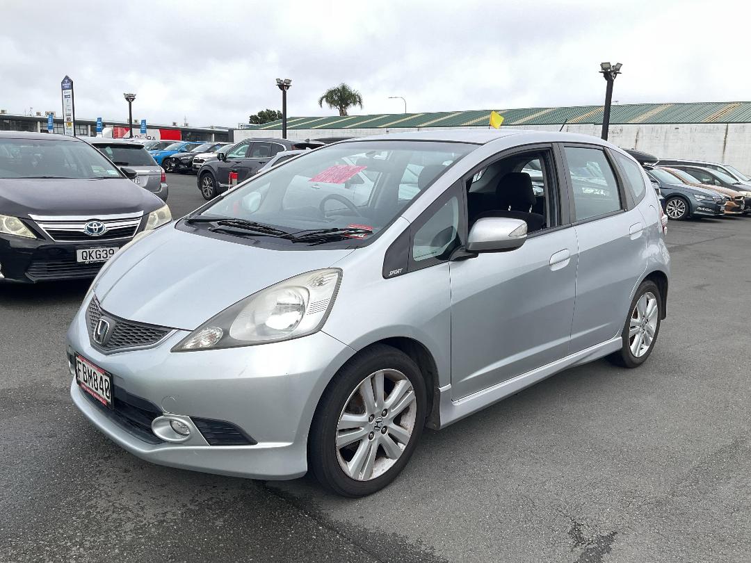 Photo '3' of Honda Jazz Sport Photo '3' of Honda Jazz Sport