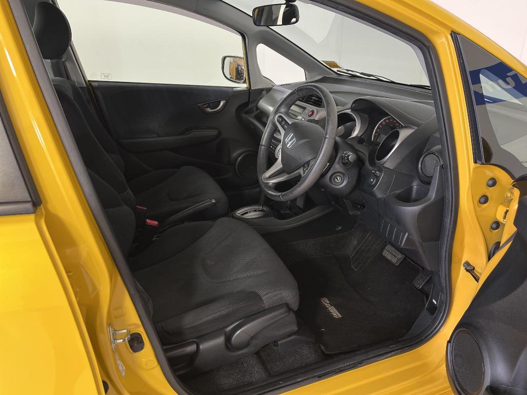 Photo '16' of Honda Jazz Photo '16' of Honda Jazz