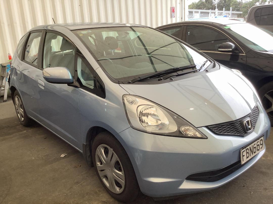 Photo '2' of Honda Jazz 1.3S Photo '2' of Honda Jazz 1.3S