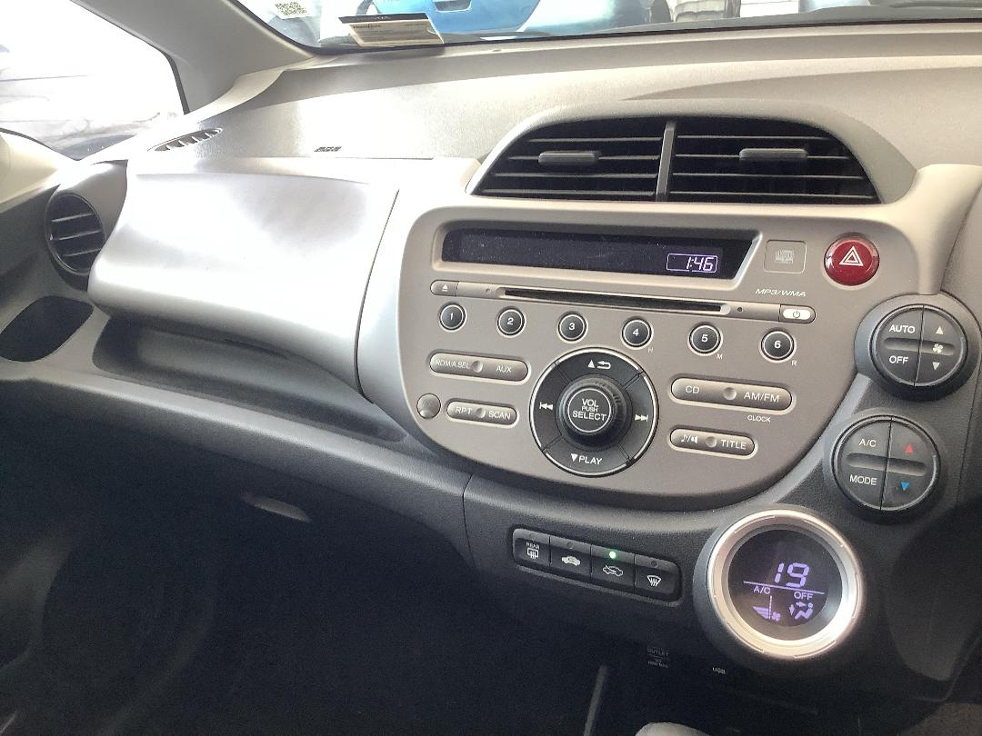 Photo '15' of Honda Jazz 1.3S Photo '15' of Honda Jazz 1.3S