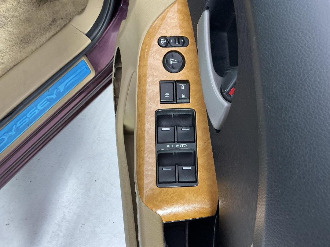 Photo '24' of Honda Odyssey Photo '24' of Honda Odyssey