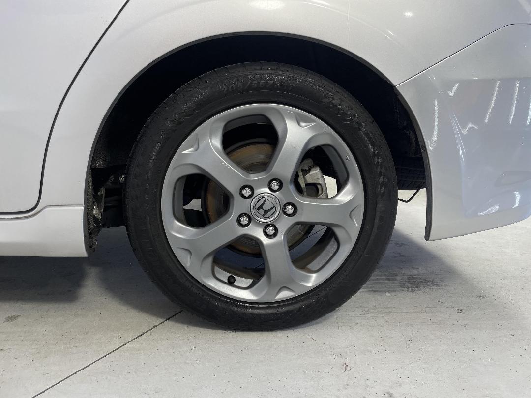 Photo '11' of Honda Stream