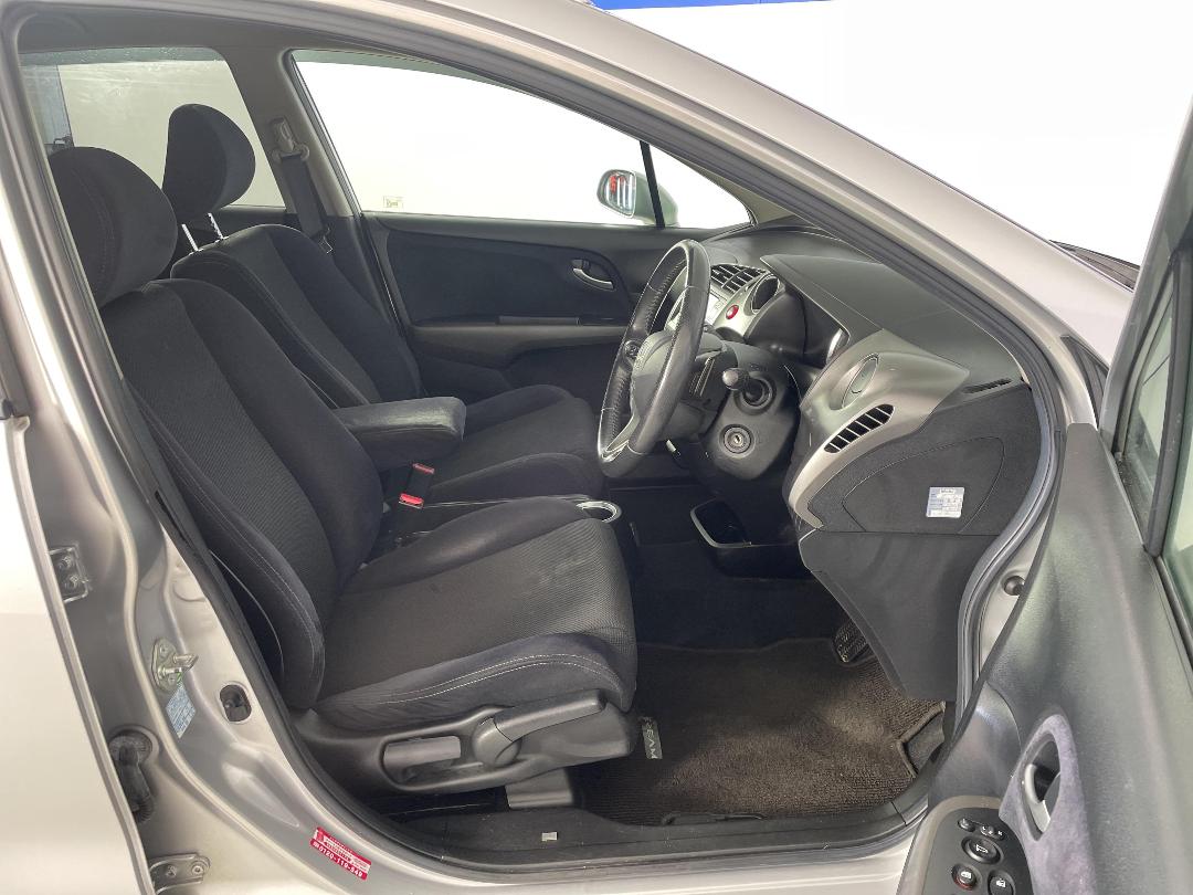 Photo '16' of Honda Stream