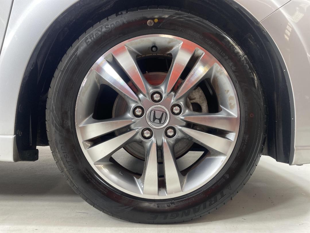 Photo '9' of Honda Stream