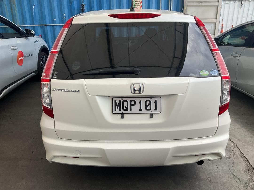 Photo '4' of Honda Stream