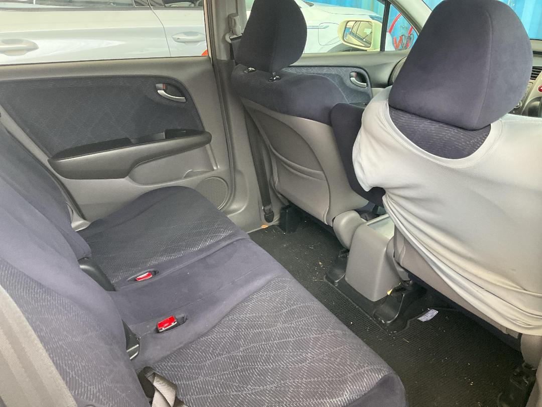 Photo '7' of Honda Stream