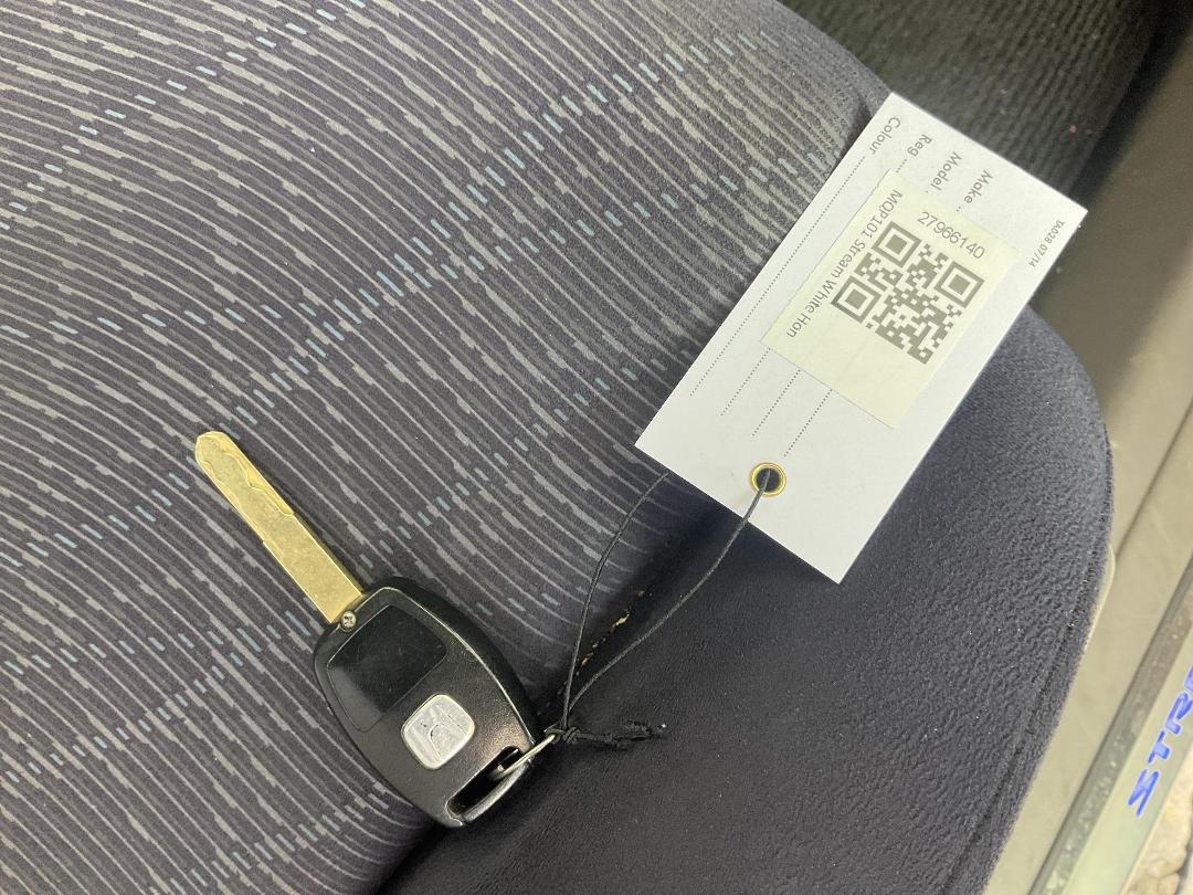 Photo '11' of Honda Stream