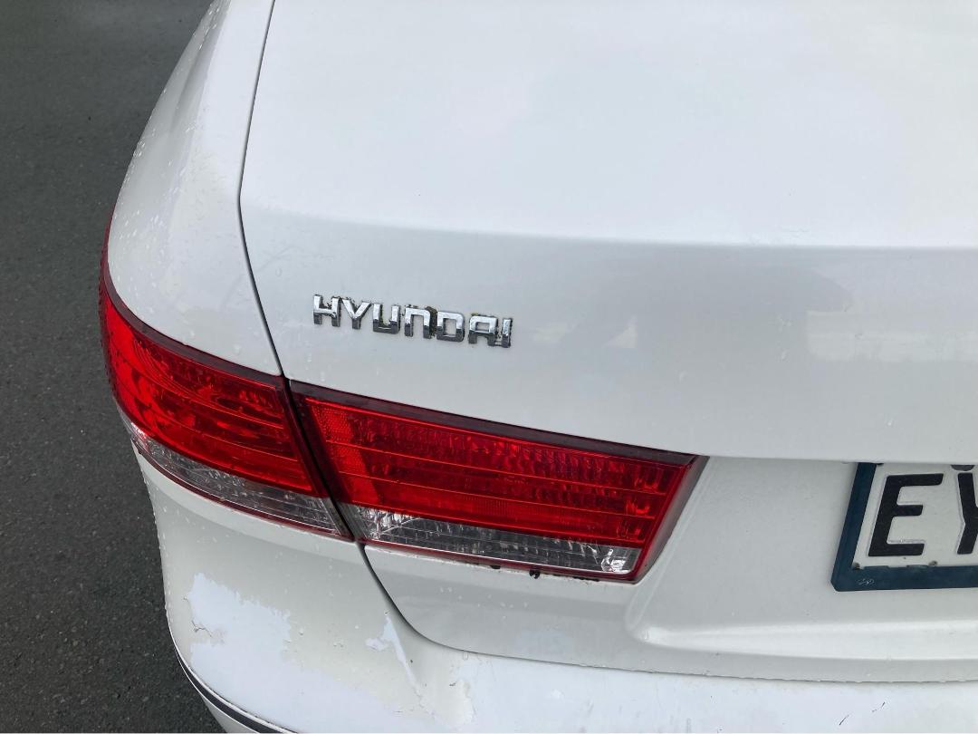 Photo '13' of Hyundai Sonata Photo '13' of Hyundai Sonata