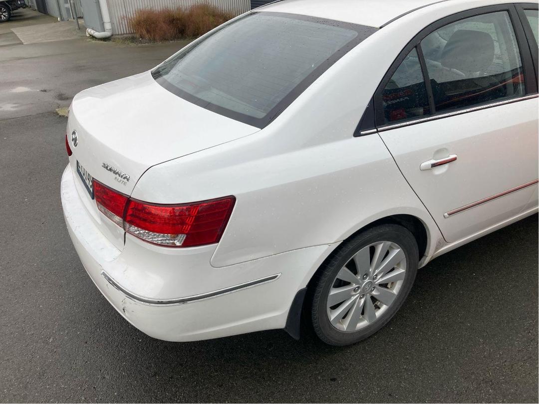 Photo '4' of Hyundai Sonata Photo '4' of Hyundai Sonata