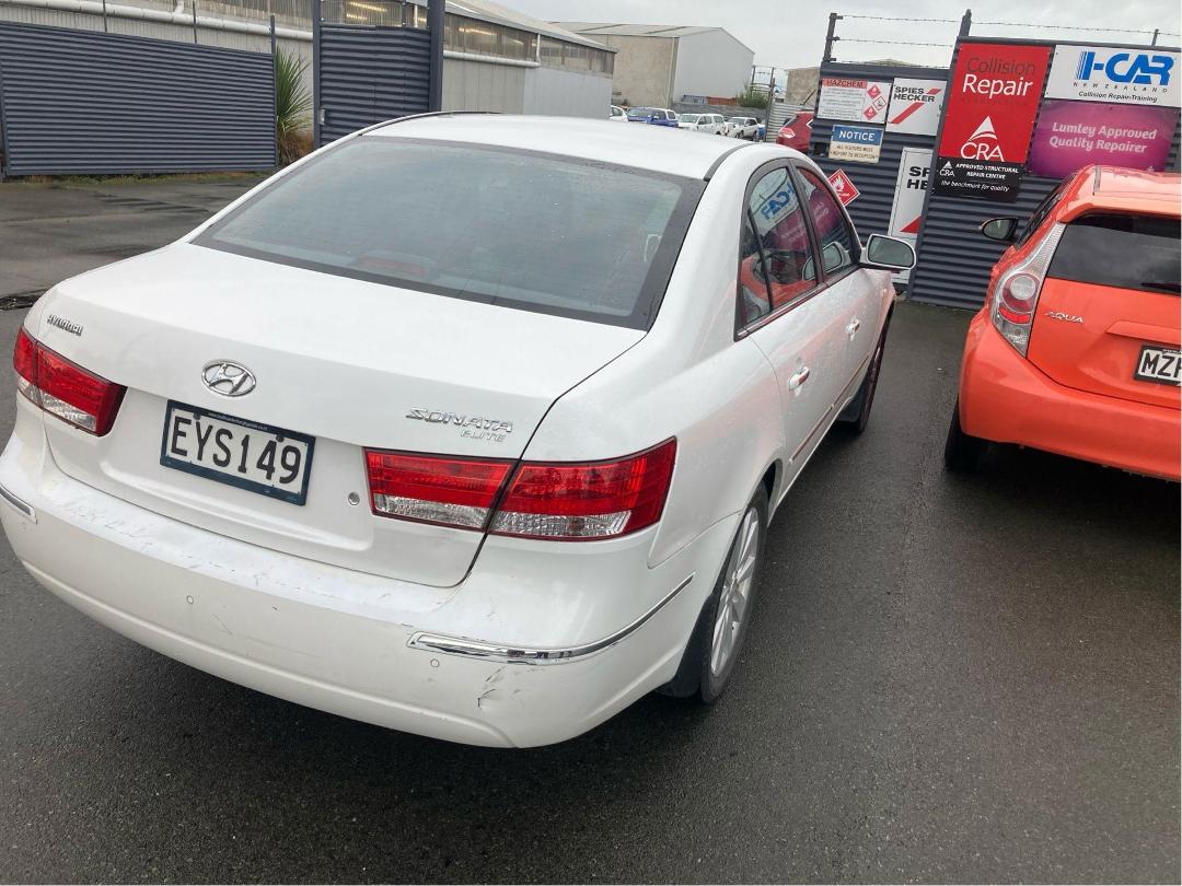 Photo '5' of Hyundai Sonata Photo '5' of Hyundai Sonata