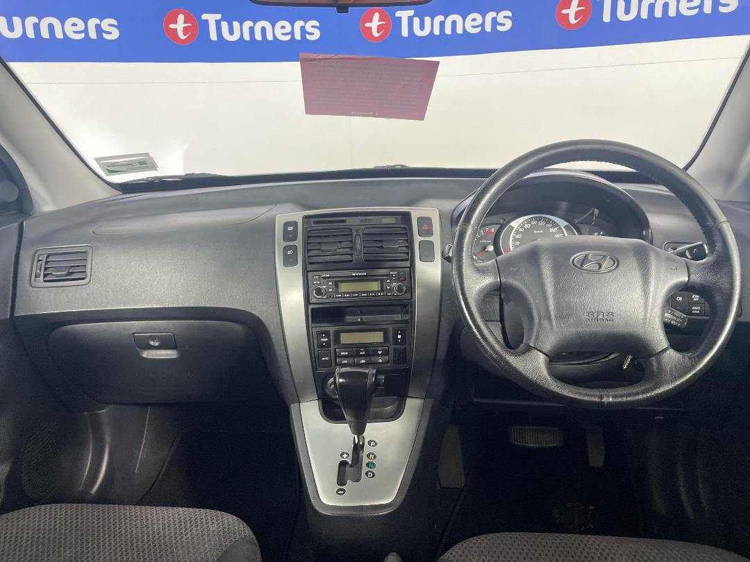 Photo '15' of Hyundai Tucson GLS Photo '15' of Hyundai Tucson GLS