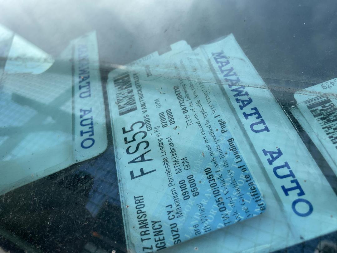 Photo '20' of Isuzu CYJ 460 GIGA Tractor Unit