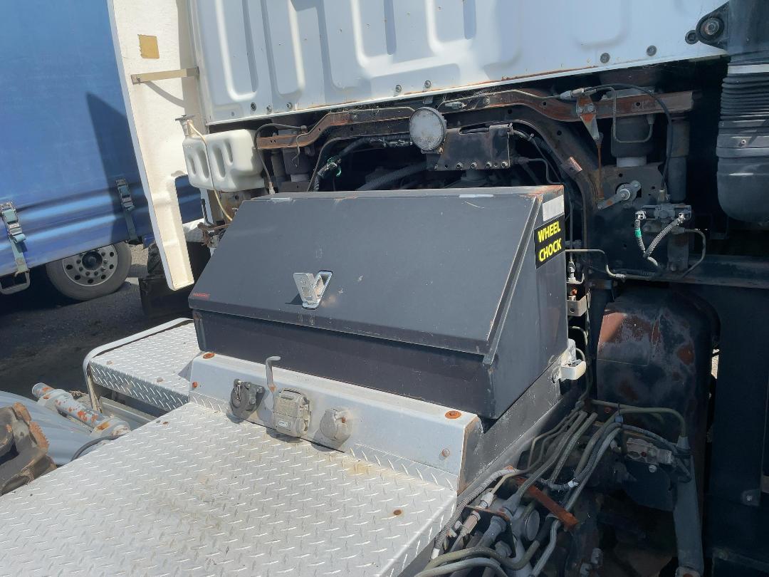 Photo '25' of Isuzu CYJ 460 GIGA Tractor Unit